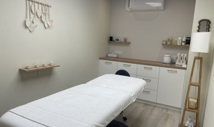 Kamy Esthetique  : Manucure à Alès