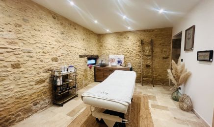 Le Cocon de Mélanie : Institut de beauté à Saint-André-d'Allas