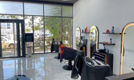 EK COIFFEUR : Institut de beauté à Cenon