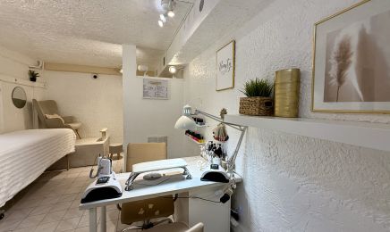 Éclat de Beauté : Manucure à Nice