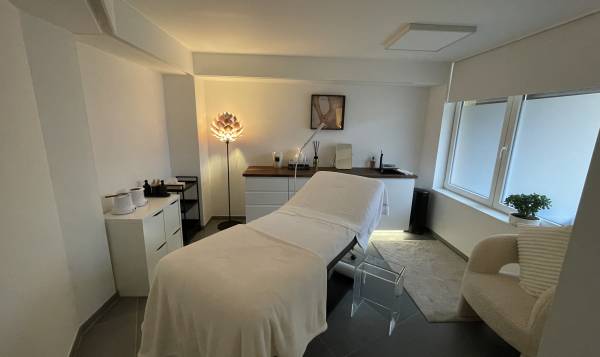 Lola Institut De Beauté 