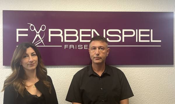 Farbenspiel Friseure