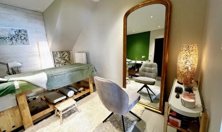 Solivence - Facialiste & Head Spa : Coiffeur à Caumont-sur-Durance