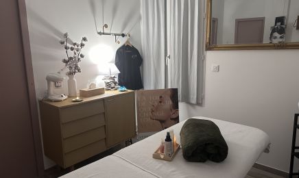 AROMANESSENCE  : Coiffeur à Bages
