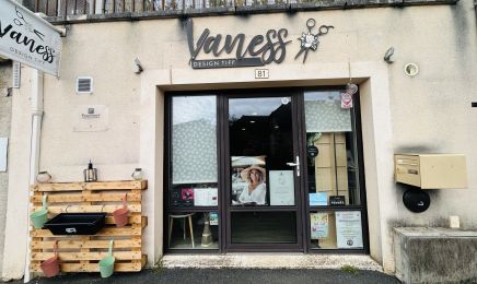 Vaness Design Tiff : Coiffeur à Les Coteaux Périgourdins