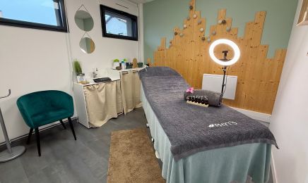 Source de beauté - Fanny  : Manucure à Aulnat