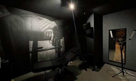 District13 • Bar • Tattoo • Piercing • Friseur: Tattoo-Künstler in Memmingen