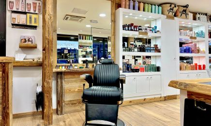 MADEMOISELLE BY MARION® - Pin Vert : Coiffeur à Aubagne