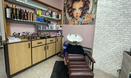 Wim Beauty Esthétique & Coiffure  : Manucure à Anderlecht