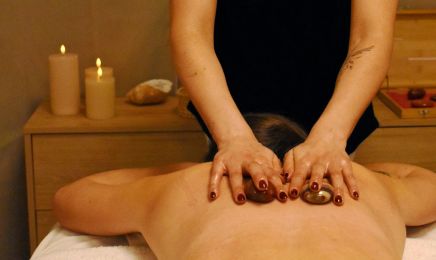 Nolwenn Nuget | Réflexologie | Massages | Méthode Renata França : Institut de beauté à Pleumeleuc