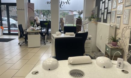 Très Beau: Kosmetikstudio in Ennigerloh