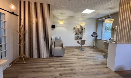 Le Tiny Salon : Coiffeur à Ploëzal