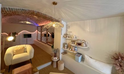 Just et Maison Maela  : Institut de beauté à Saint-Martin-de-Pallières
