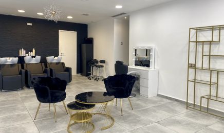 SYA Coiffure x SAMED AYDOGAN  : Institut de beauté à Cannes