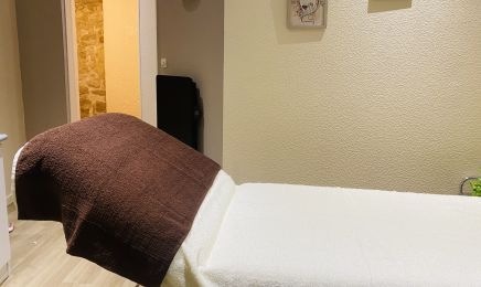 Un parfum de Bienveillance : Manucure à Périgueux