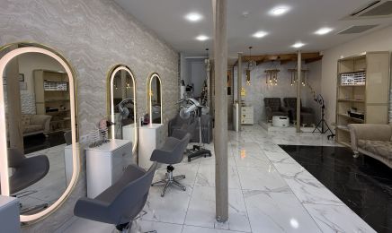Nouveau Hair Beauty Coiffeur Esthétique & Barbier 💅👩‍🦰💈 : Coiffeur à Dijon