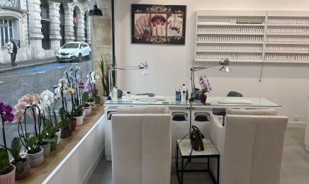 Yueh Lan Ongles : Manucure à Libourne