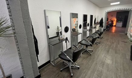 Doro's HaarWerk: Friseur in Gummersbach