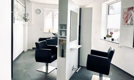 inside Hair by Michael Krötz: Friseur in Urbach