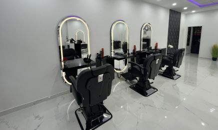 FH Hair Studio: Friseur in Hameln