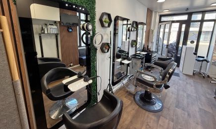 Salon de Coiffure mixte by Paris Barbers : Barbier à Paris