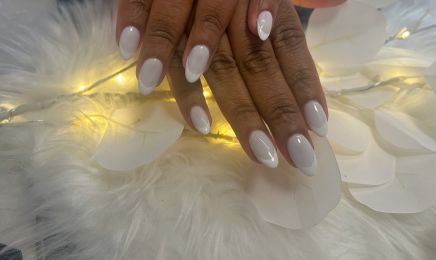 Glow up Nails & Beauty : Institut de beauté à Melun