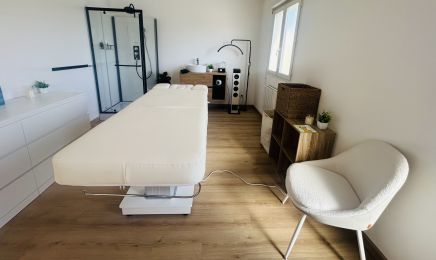 Chlo & sthétique  : Manucure à Limoges
