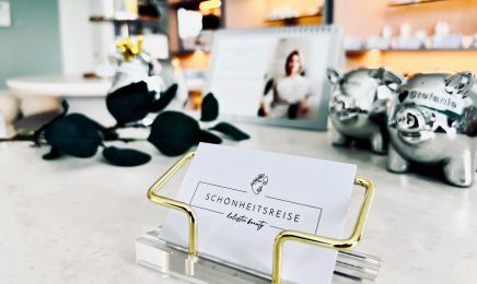 SCHÖNHEITSREISE - Holistic Beauty: Kosmetikstudio in Öhringen