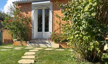 DOUCE'HEURE｜Laura Socio-Esthéticienne  : Manucure à Saint-Maximin-la-Sainte-Baume