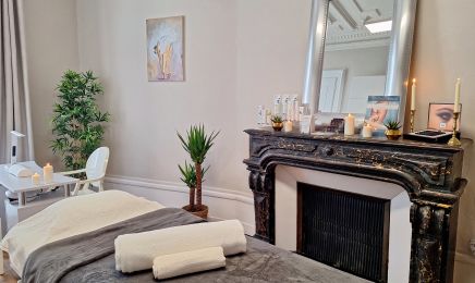 Institut Essentia chez L’appartement : Manucure à Grenoble