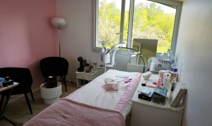 Lashescaen. : Institut de beauté à Hérouville-Saint-Clair