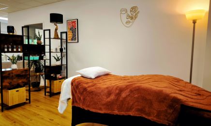 Ella Studio de Beauté : Manucure à Lavalette