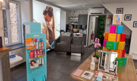 Mzelle Coiffure : Coiffeur à Maclas
