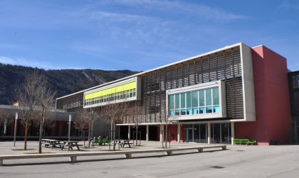 Lycée beau de Rochas  : Coiffeur à Digne-les-Bains