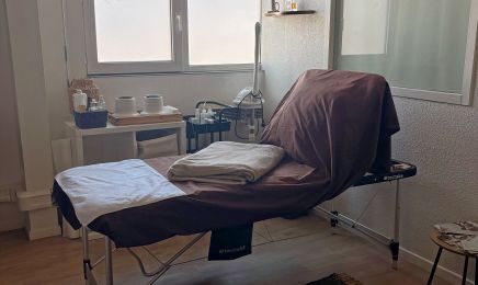 Launails : Manucure à Poisy