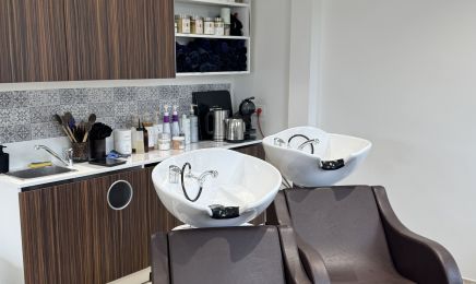Design coiffure by Leslie : Coiffeur à Amboise