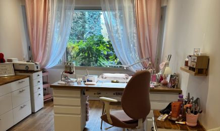 A L’Ongle Du Lac  : Manucure à Annecy