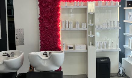 Le Salon Olivia vaz et L homme by vaz : Coiffeur à Espalion
