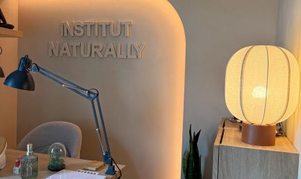 Institut Naturally : Manucure à Ceyrat