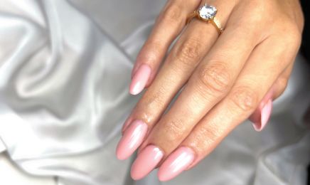 Skin care & body - Nails  : Manucure à Hardricourt