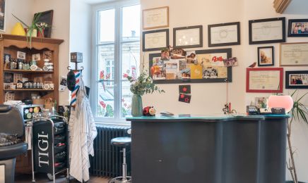 Les Ciseaux Du Marché : Coiffeur à Saint-Jean-d'Angély