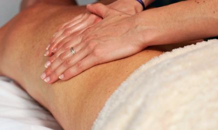 DOUCE'HEURE｜Laura Socio-Esthéticienne  : Manucure à Saint-Maximin-la-Sainte-Baume