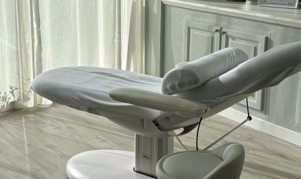 CJ STUDIO DE SOINS TECHNICO ESTHETIQUES : Coiffeur à Cagnes-sur-Mer