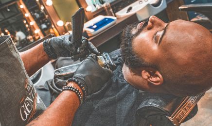 La moustache du gentleman : Coiffeur à Levallois-Perret