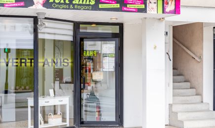 Vert Anis : Manucure à Talmont-Saint-Hilaire