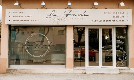 La French  : Manucure à La Valette-du-Var