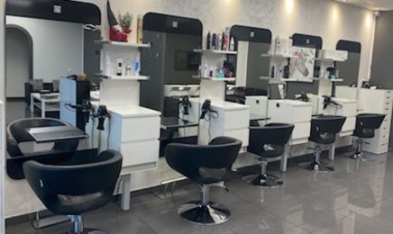 Coif’Lyne : Coiffeur à Arbent