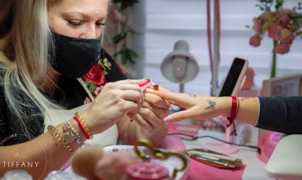 Mlle Tiffany : Manucure à Bourgbarré