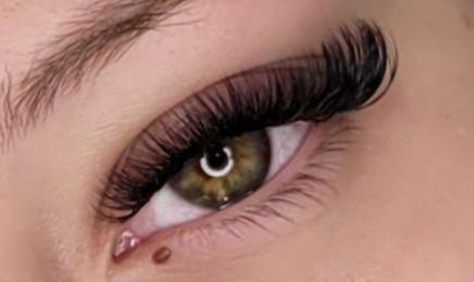 Lash-Toi : Institut de beauté à Vallauris