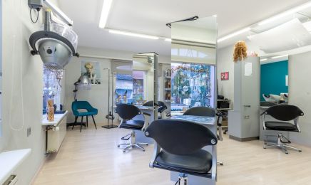 Les Ciseaux de Julie  : Coiffeur à Illtal